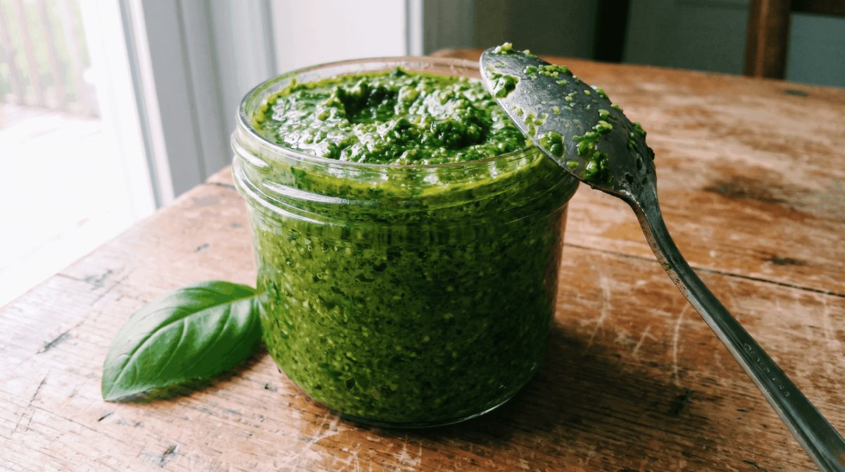 Basilikum-Pesto